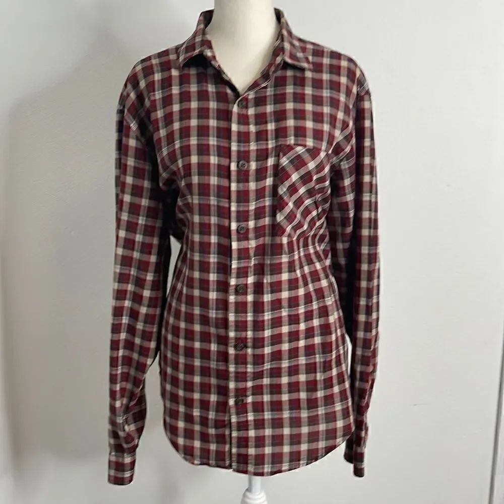 REI button up blouse. Size Medium. Soft and breathable Lyocell and cotton mix.